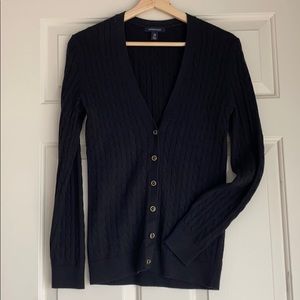 Land’s End gorgeous XS navy cardigan. Excel. cond.